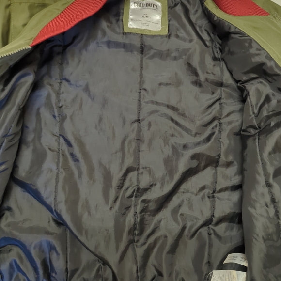 Call of Duty Know Your Enemy Jacket (2016) - Picture 6 of 9